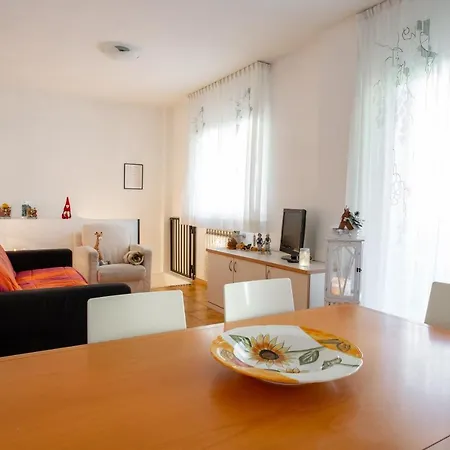 Chalet Dafne Appartamento *